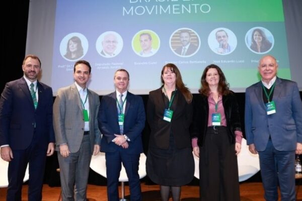 Brasil pode reduzir 800 milhões de toneladas de CO₂ com biocombustíveis até 2030, aponta estudo