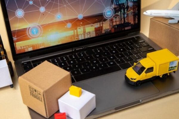DATAFRETE realiza webinar gratuito sobre estratégias logísticas para e-commerces na Black Friday 2025