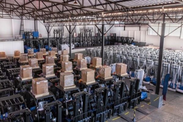 Empilhadeiras elétricas avançam no agronegócio e alimentos, aponta Tria