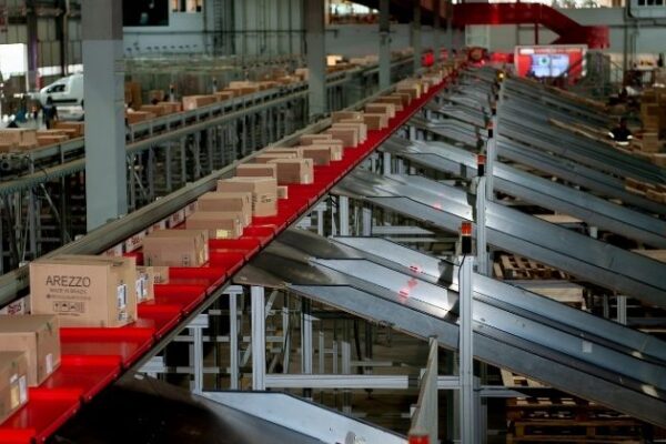 Patrus Transportes projeta alta de 10% nas entregas no Dia dos Namorados 2025