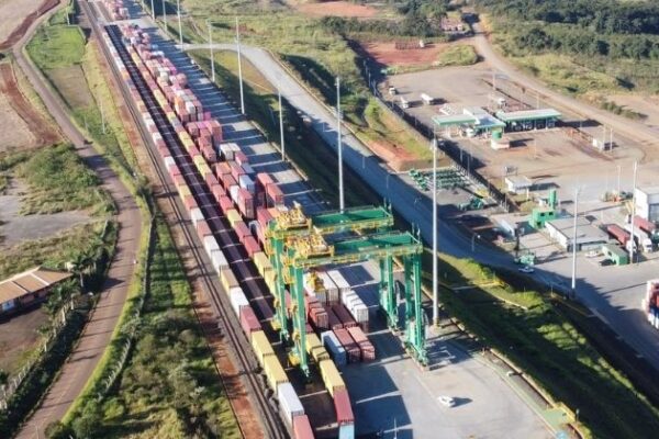 Projeto KBT alcança recorde de 31 trens em maio no transporte ferroviário de celulose