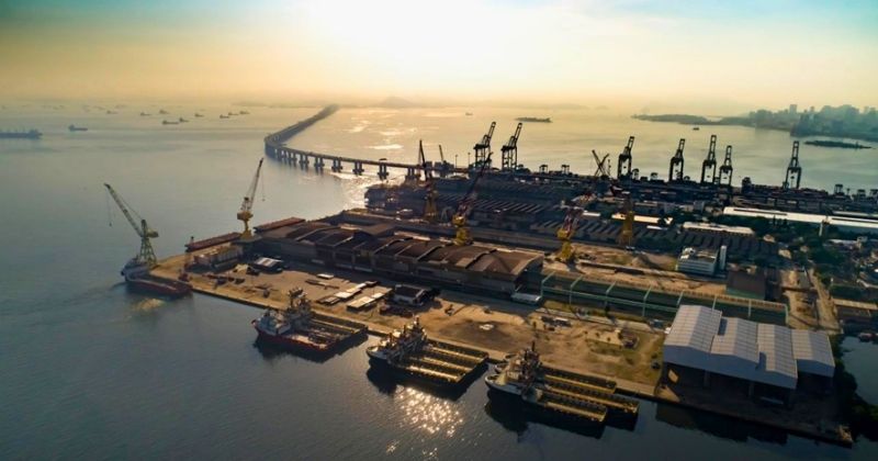 Wilson Sons adota energia 100% renovável na Base Rio e evita emissão de 22 toneladas de CO₂ por ano