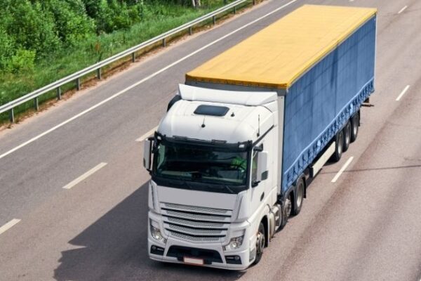 Gargalos logísticos em datas sazonais desafiam transportadoras brasileiras