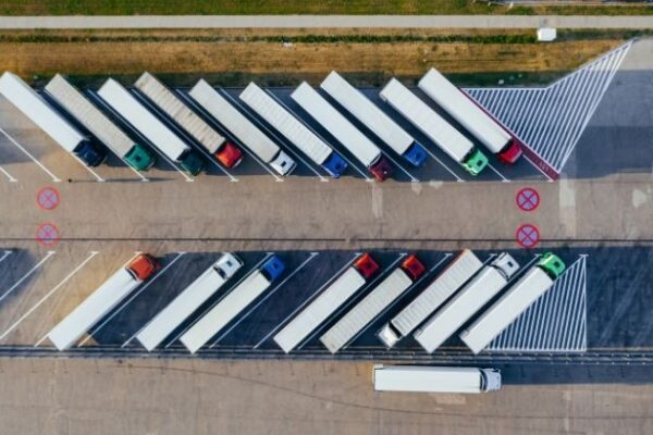 Ministério dos Transportes anuncia estrutura para abastecimento com gás natural em pontos de parada nas rodovias