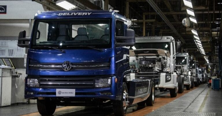 Produção automotiva no Brasil cresce 7,8% no 1º semestre Produção automotiva no Brasil cresce 7,8% no 1º semestre, mas queda de 6,5% em junho preocupa