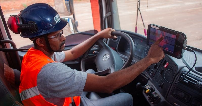 Terra Branca, Calbrax e Mineração Positiva modernizam logística com ERP Minerion e apps integrados