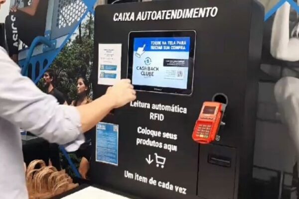 Tecnologia RFID da Sensormatic melhora gestão de estoque em 50 lojas Decathlon no Brasil