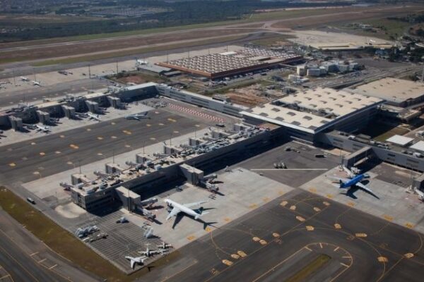 Aeroporto de Viracopos participa da Routes World 2025 em Hong Kong e busca novas rotas internacionais