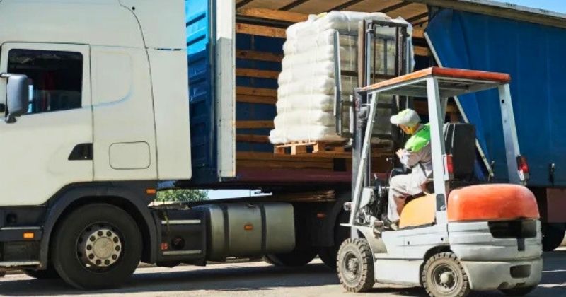 Roubo de cargas no transporte rodoviário cai em São Paulo no 1º semestre de 2025, aponta FETCESP