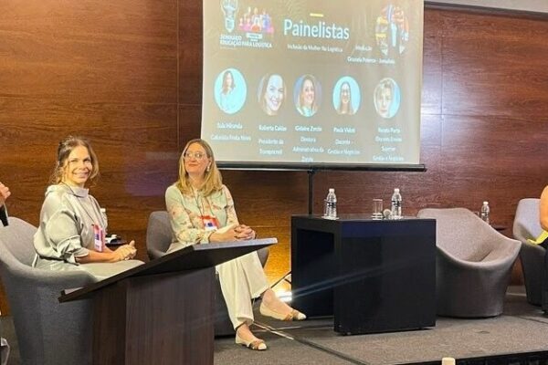 Gislaine Zorzin defende inclusão feminina no transporte rodoviário de cargas