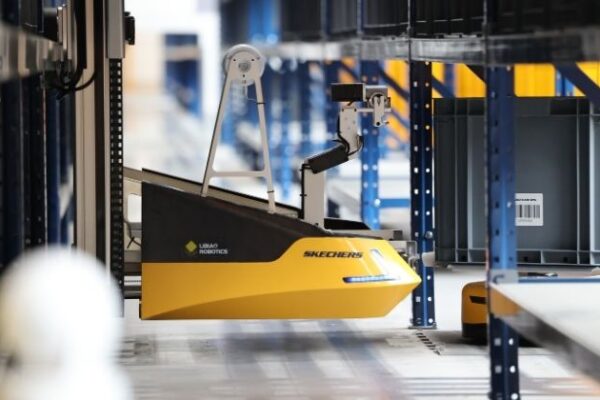 LIBIAO ROBOTICS chega ao Brasil com robôs de triagem inteligente para automação logística