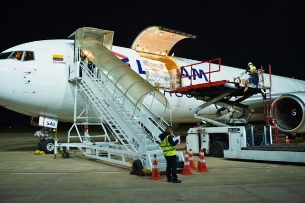 LATAM Cargo inaugura rota cargueira entre Bruxelas e São José dos Campos com capacidade de 50 toneladas semanais