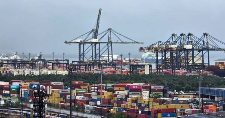 Siimp Sistemas lança tecnologia de monitoramento portuário Siimp Sistemas lança tecnologia de monitoramento portuário que reduz perdas no agendamento de navios