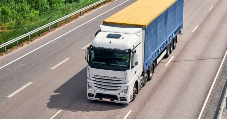 Transporte mantém trajetória de crescimento, mas ritmo desacelera, aponta Boletim da CNT Transporte mantém trajetória de crescimento, mas ritmo desacelera, aponta Boletim da CNT