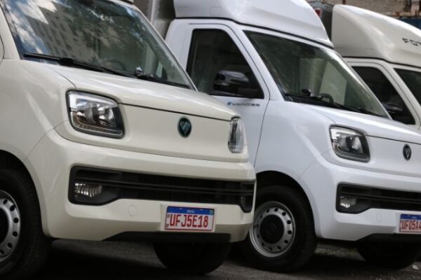 Foton inicia pré-venda do utilitário elétrico eWonder no Brasil após compra antecipada de 10 unidades