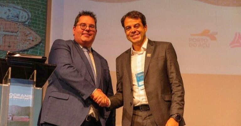 Porto do Açu e Porto de Antuérpia-Bruges firmam acordo para criar corredor verde de e-combustíveis entre Brasil e Europa Porto do Açu e Porto de Antuérpia-Bruges firmam acordo para criar corredor verde de e-combustíveis entre Brasil e Europa