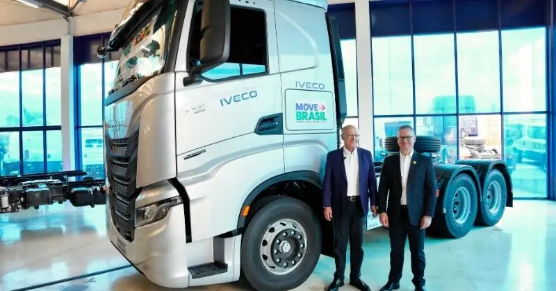 IVECO realiza primeira entrega de caminhões pelo Programa Move Brasil com participação de Geraldo Alckmin