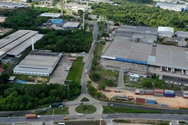 Logística no Amazonas atinge recorde histórico com 948 mil TEUs movimentados em 2025
