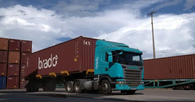 Torre de controle logística multimodal impulsiona OTD de 99% na Brado