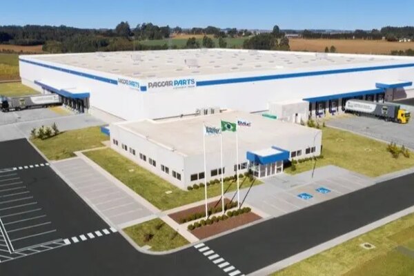Centro de Distribuição PACCAR no Brasil lidera ranking global de eficiência operacional