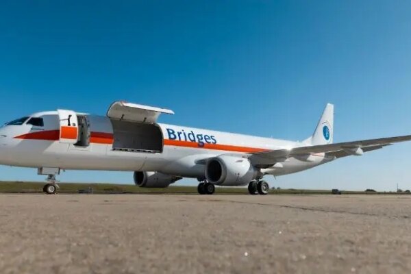 Cargueiro E190F da Embraer entra em operação comercial com a Bridges Air Cargo na Europa