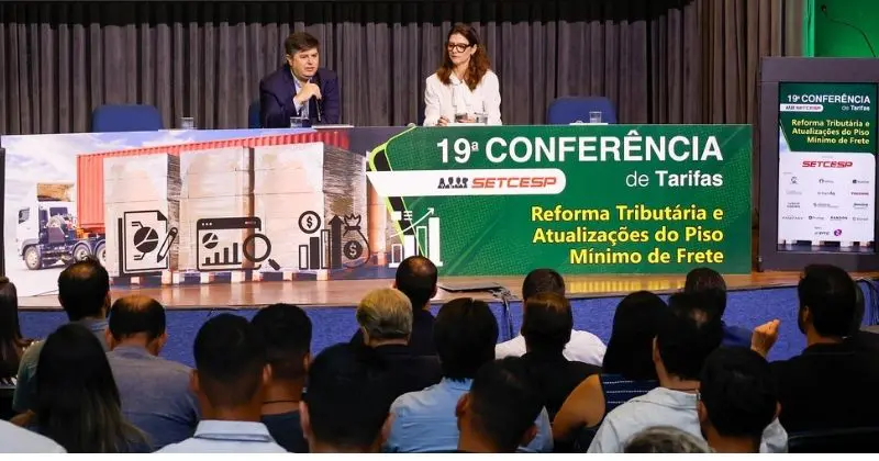 Frete rodoviário defasado e reforma tributária pressionam custos do transporte, destaca conferência do SETCESP