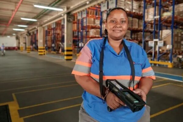 Participação feminina na logística avança e alcança 39% do quadro na Libraport