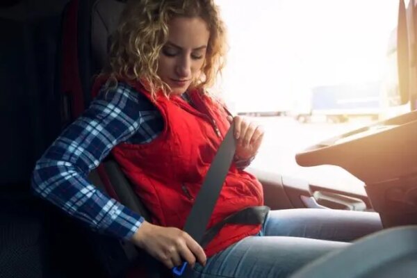 Participação feminina no transporte cresce, mas desigualdade ainda limita presença das mulheres. FuMTran documenta experiências
