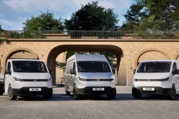 Van elétrica urbana Ford Transit City chega à Europa com autonomia de até 250 km