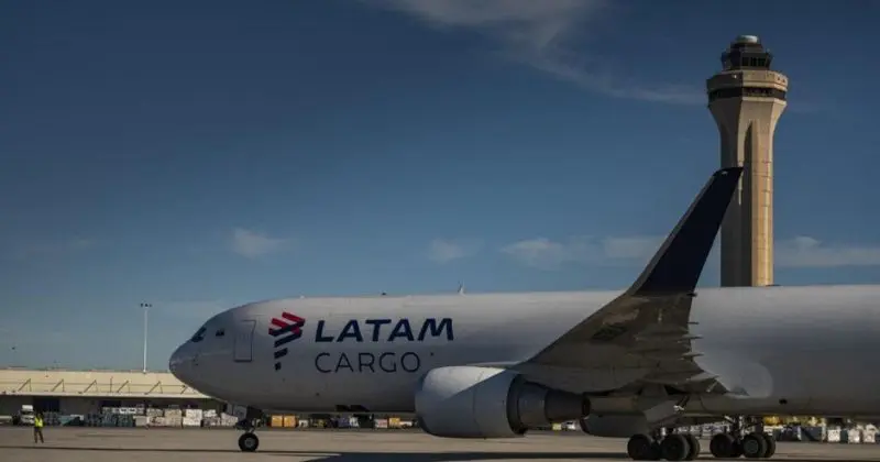 LATAM Cargo amplia em 110 toneladas semanais a capacidade na rota cargueira Guarulhos-Manaus