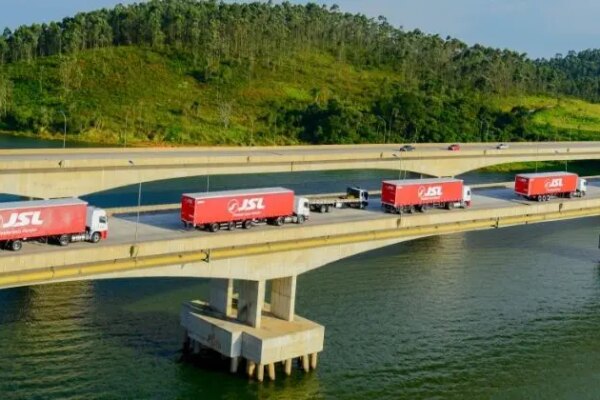 Operação logística para a Páscoa da JSL movimenta 26,5 milhões de caixas e mobiliza 1.500 caminhões