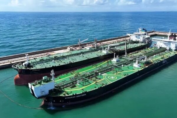 Vast realizou a primeira operação de transbordo de petróleo da ExxonMobil no Brasil