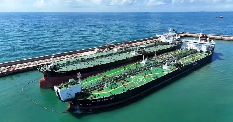 Vast realizou a primeira operação de transbordo de petróleo da ExxonMobil no Brasil