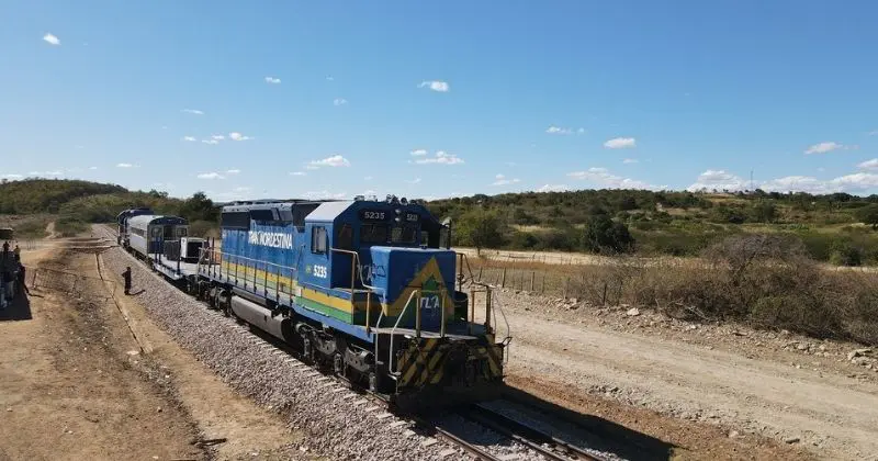 Banco do Nordeste libera a terceira parcela para conclusão das obras da Transnordestina