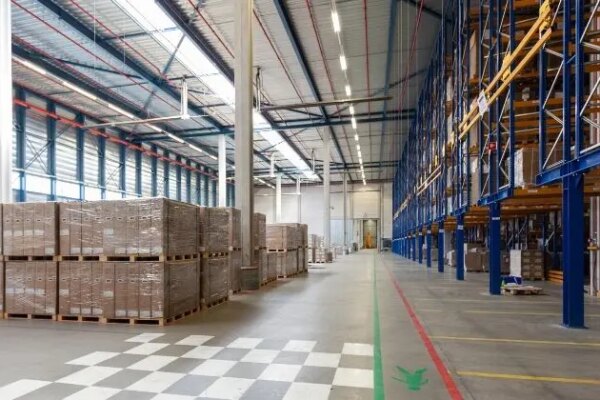 Com 5,8 milhões de metros quadrados, Mercado Livre e Shopee derrubam vacância de galpões logísticos