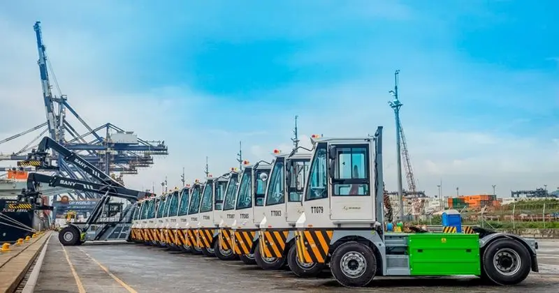 DP World recebe novos equipamentos elétricos e amplia operação no Porto de Santos