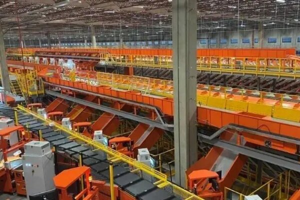 Expansão logística da Shopee reforça corrida por entregas rápidas no e-commerce brasileiro, avalia Divibank