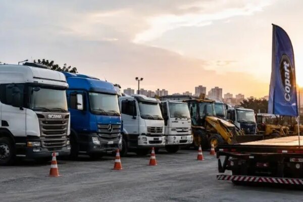 Leilão de caminhões da Copart, amanhã, reúne veículos pesados com até 30% abaixo da tabela Fipe