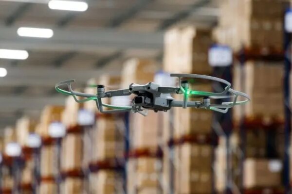TECADI automatiza 500 inventários por mês com drones e chega a 99,9% de precisão de estoque 
