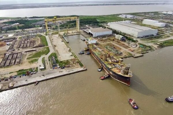 Ecovix assina contrato para a construção de quatro navios MR1 para a Transpetro
