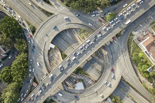 SWOT Global alerta que concessões rodoviárias no Brasil podem ampliar riscos de desequilíbrio contratual