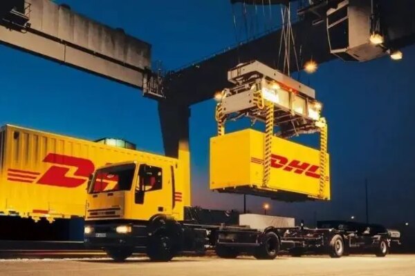 Alta temporada logística pressiona frete internacional e reduz capacidade na América Latina, aponta DHL Global Forwarding