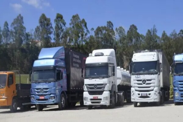 Capacitação de motoristas: Mercedes-Benz reforça parceria com a Fabet para formação de profissionais do transporte