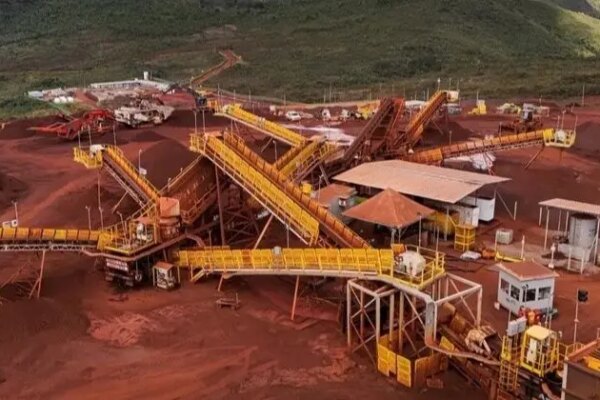 Cedro investe em sistema avançado de transporte de minério de ferro para substituir o trânsito de carretas em Mariana, MG