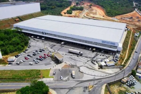 Decminas fecha parceria com Febrafar e Farmarcas e amplia distribuição exclusiva em quatro estados