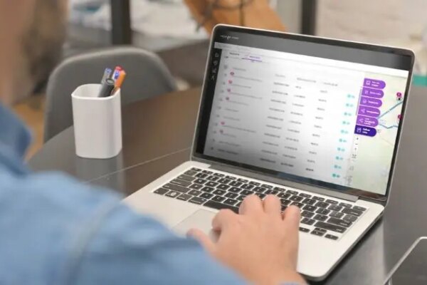 Veloe lança Rede Parceira para ampliar eficiência no abastecimento e fortalecer experiência digital