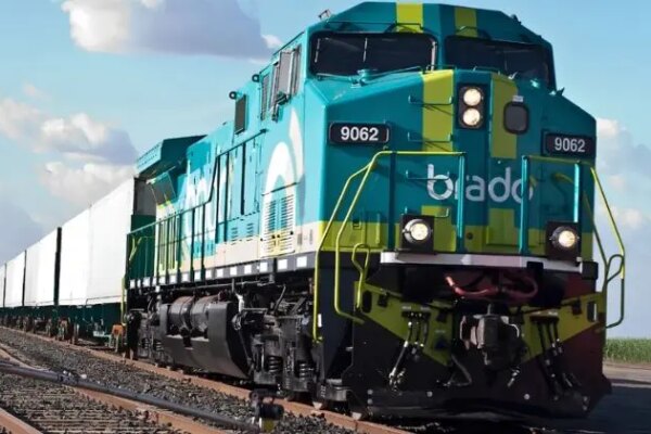 Algodão do Matopiba ganha nova rota de exportação por ferrovia até o Porto de Santos com Brado e SLC Agrícola
