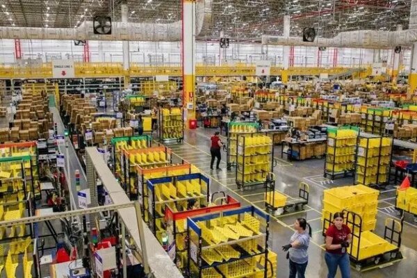 Expansão da Amazon Brasil alcança R$ 75 bilhões em investimentos e ultrapassa 300 centros logísticos