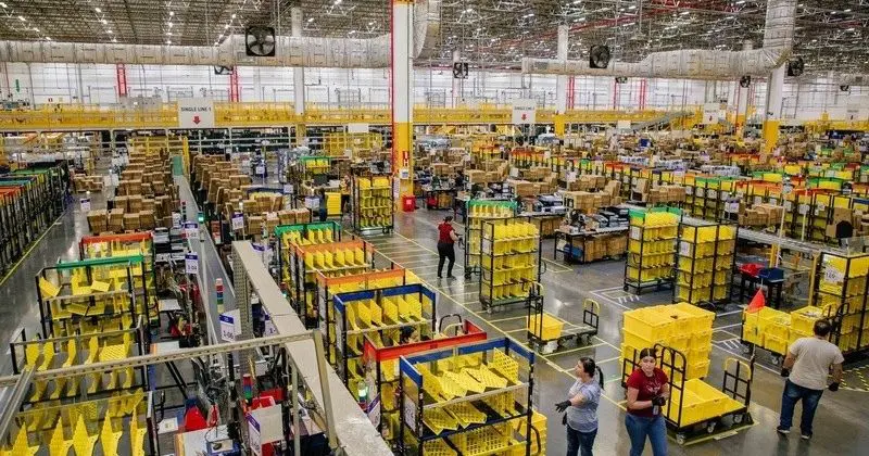 Expansão da Amazon Brasil alcança R$ 75 bilhões em investimentos e ultrapassa 300 centros logísticos