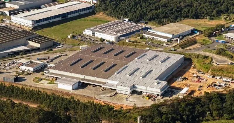 Scania amplia centro de distribuição e capacidade de logística de peças na América Latina